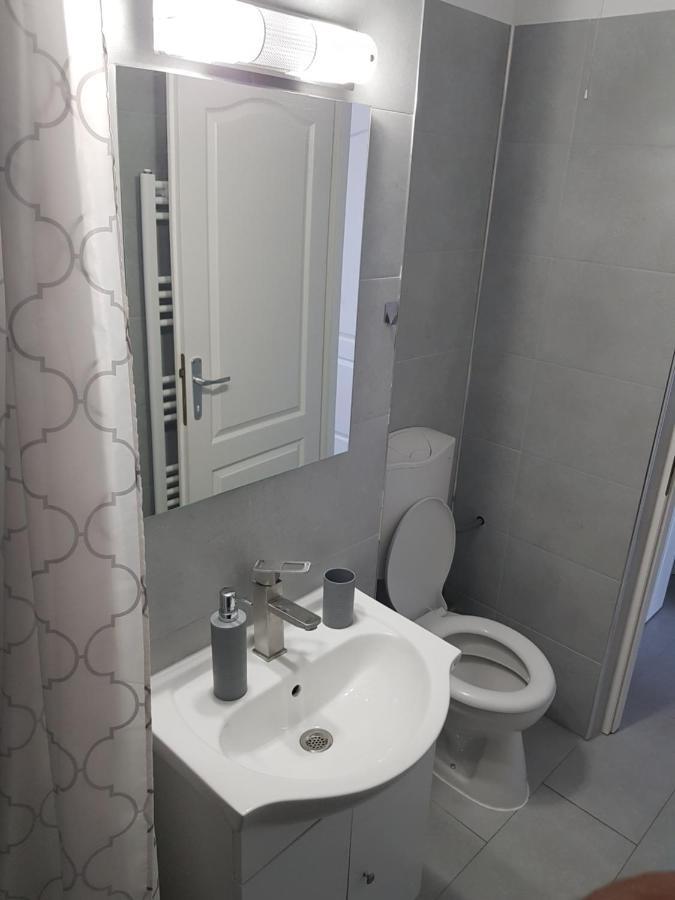 Ana Apartament Râmnicu Vâlcea エクステリア 写真